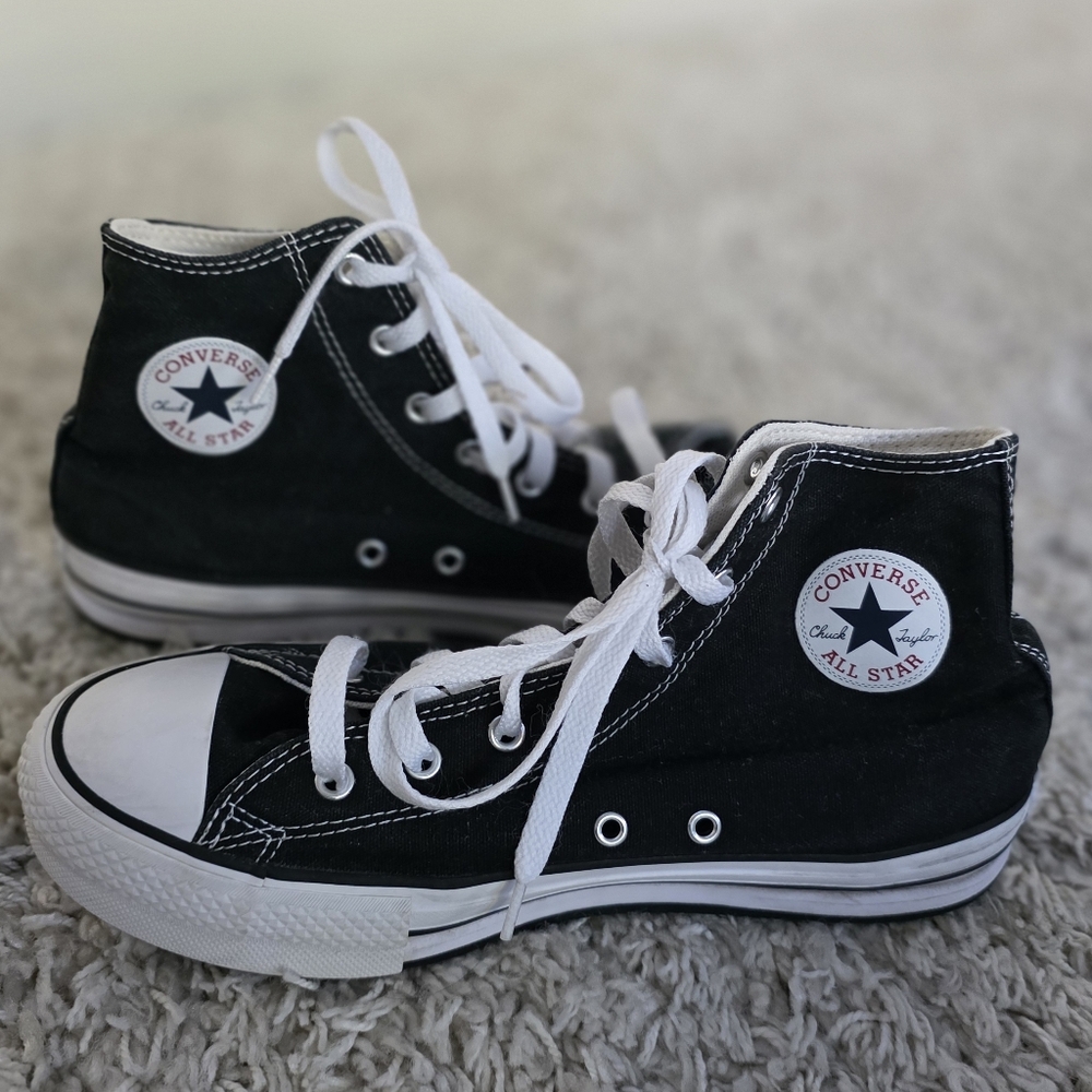 Converse Black High Top Chuck Taylor